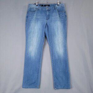 Women's mid-rise straight-leg jeans